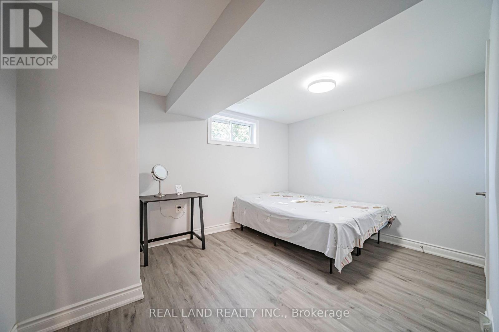 37 Pawnee Avenue, Toronto, ON photo 42