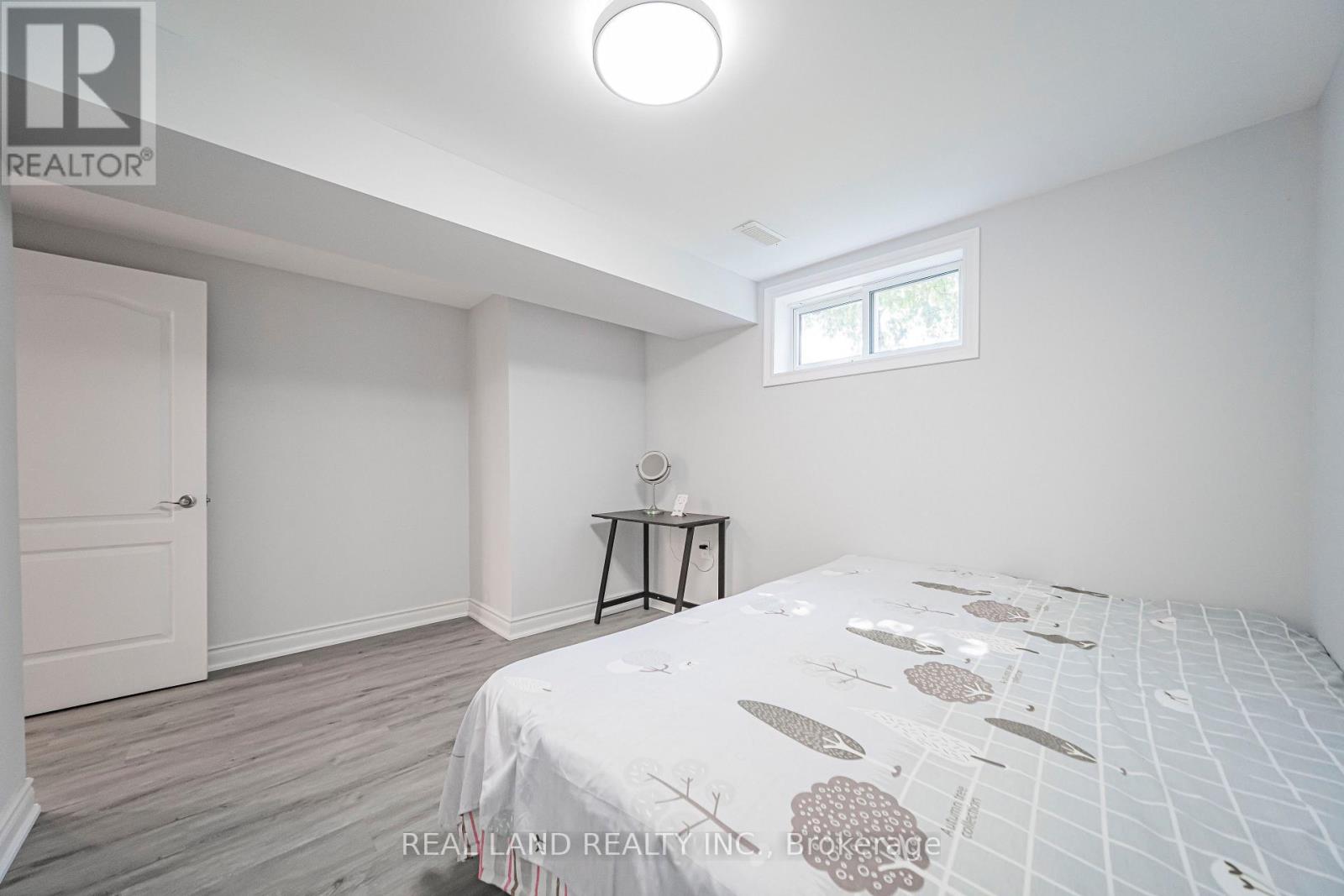 37 PAWNEE AVENUE - 43