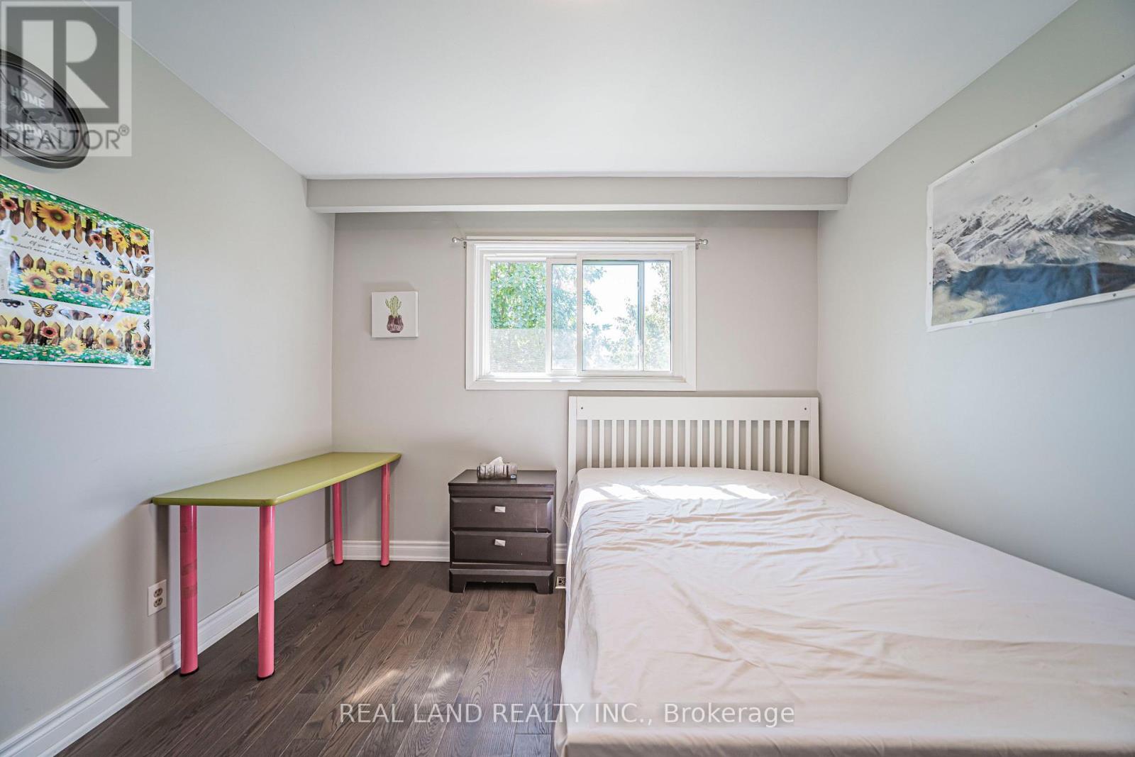 37 Pawnee Avenue, Toronto, ON photo 44