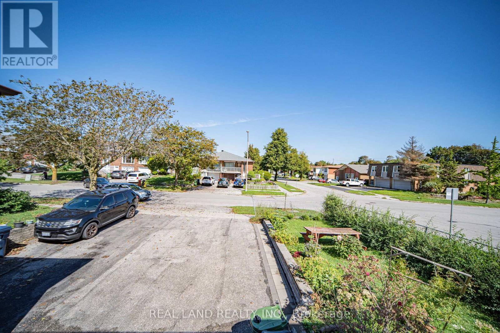 37 Pawnee Avenue, Toronto, ON photo 46