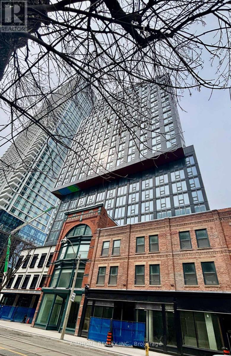 Photo of 100 Queen Street