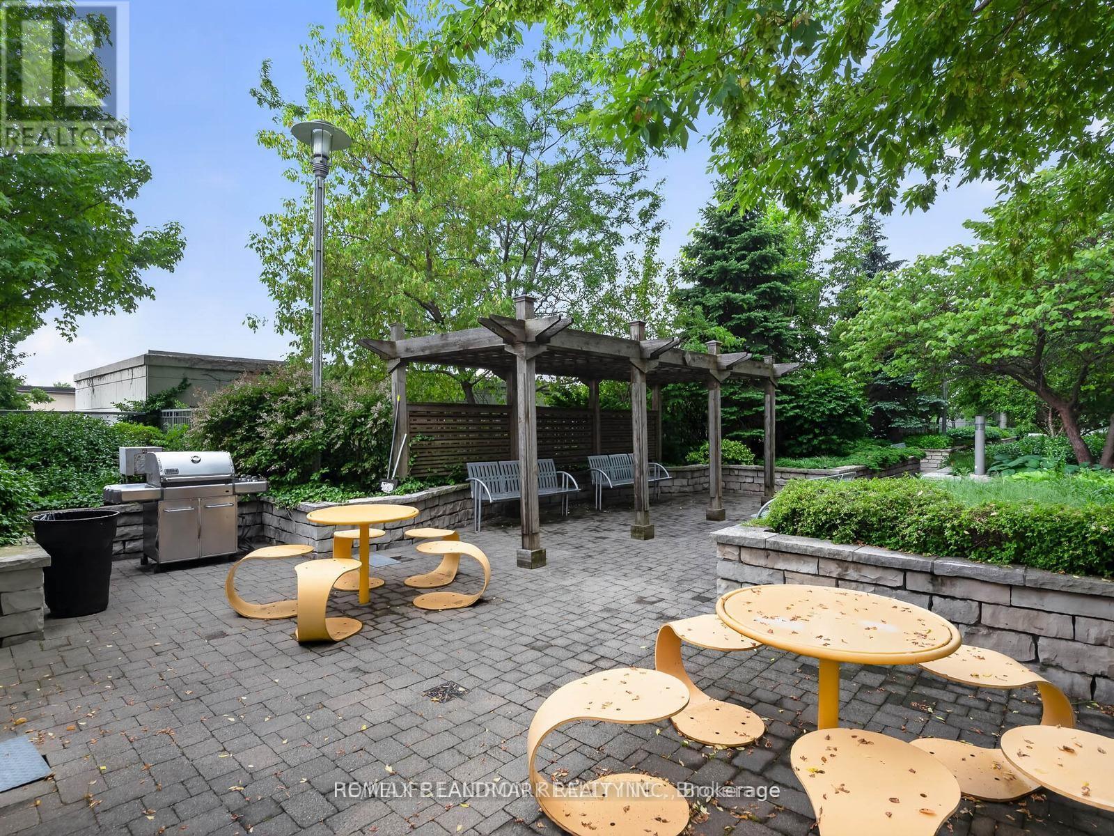 315- 25 Greenview Avenue, Toronto, ON photo 6