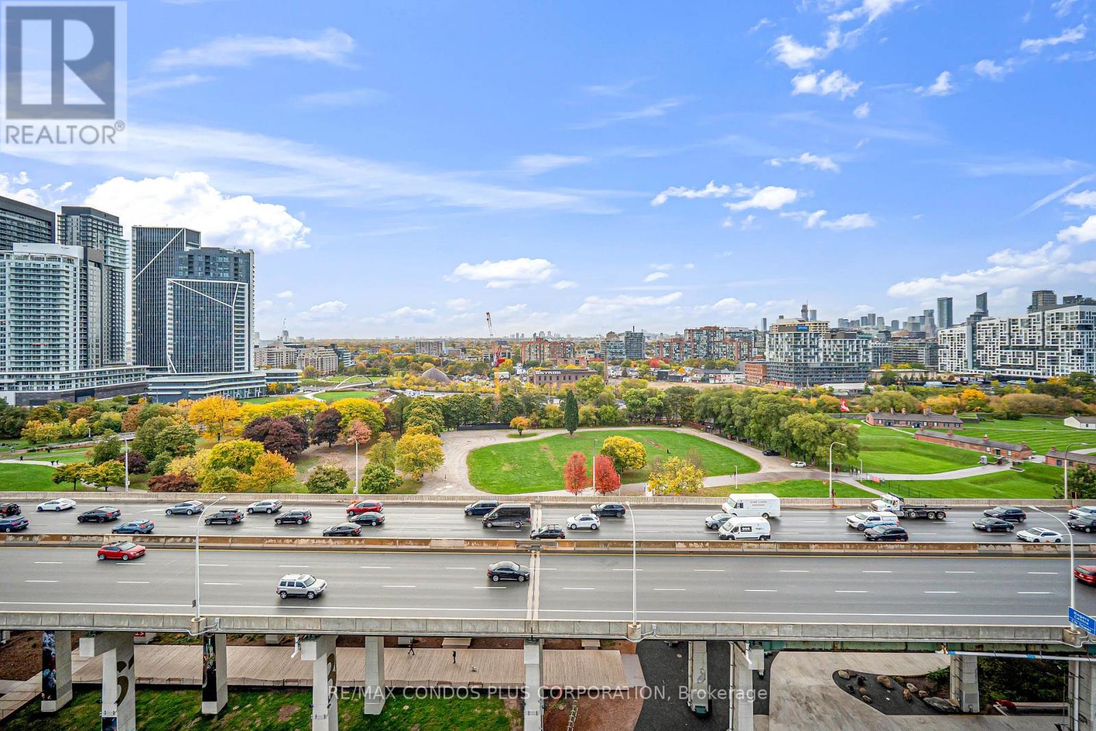 231 Fort York Boulevard — photo 26