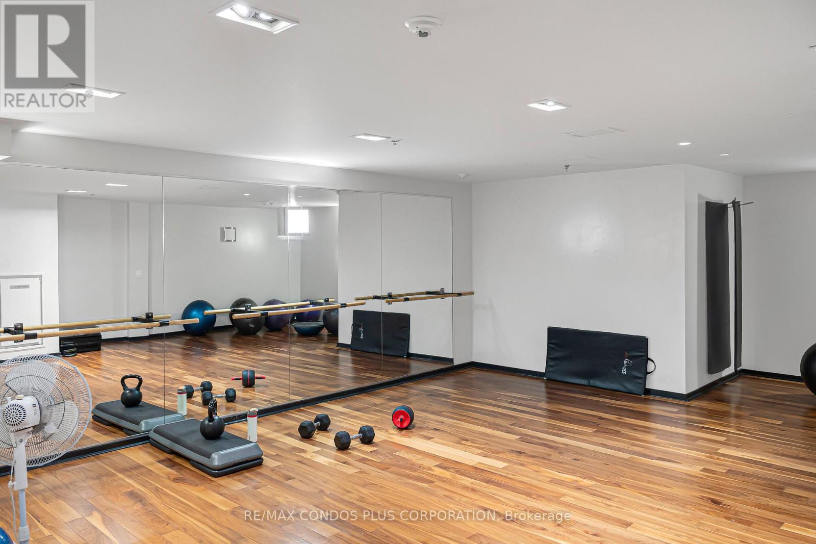 231 Fort York Boulevard — photo 30