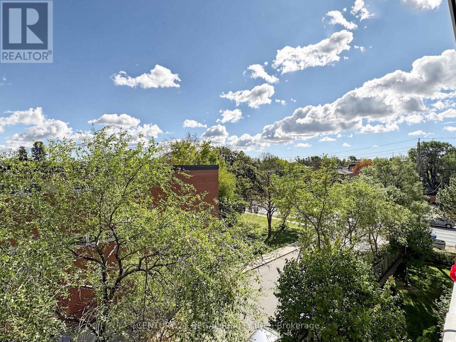 650 Lawrence Avenue West — photo 19