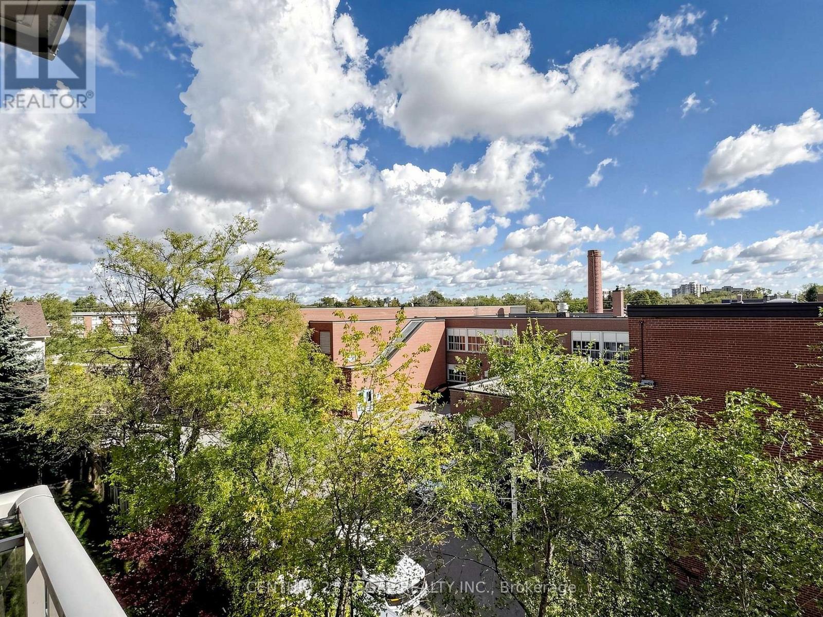 650 Lawrence Avenue West — photo 20