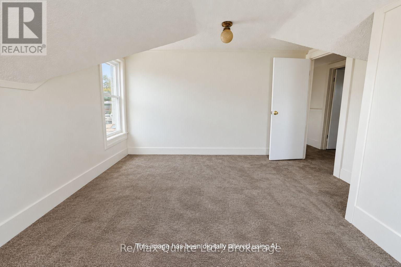 84 MOIRA STREET E - 12