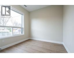 728 Eleventh Avenue Unit# B, Hamilton, ON L8T2K8 Photo 12