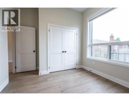 728 Eleventh Avenue Unit# B, Hamilton, ON L8T2K8 Photo 8