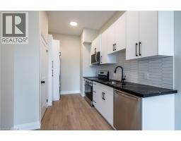 728 Eleventh Avenue Unit# B, Hamilton, ON L8T2K8 Photo 6