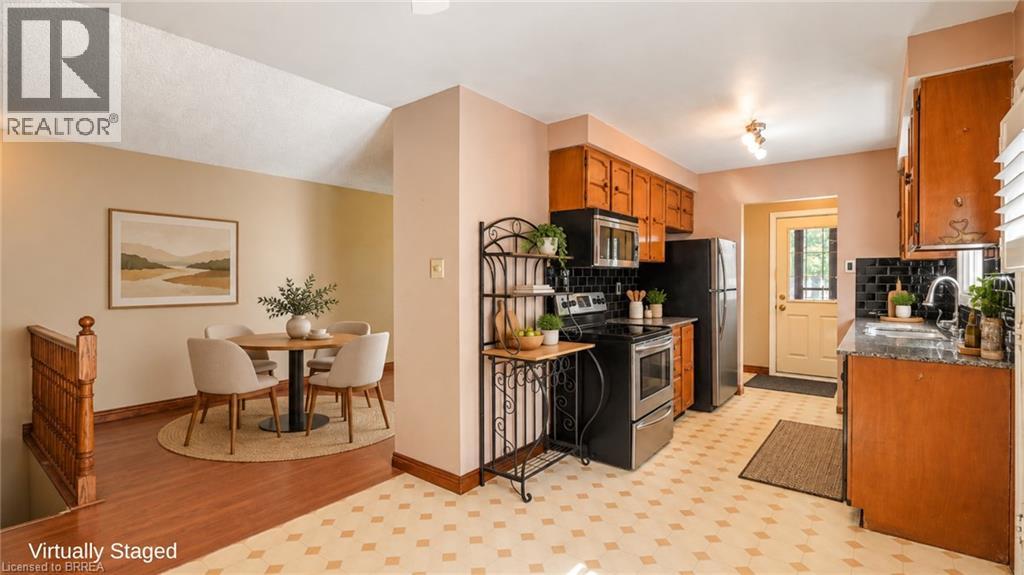 35 Ivanhoe Road — photo 13