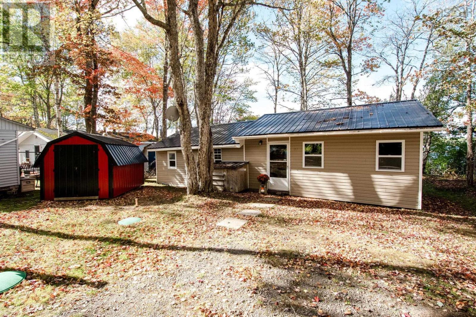 31 Lake Paul Road