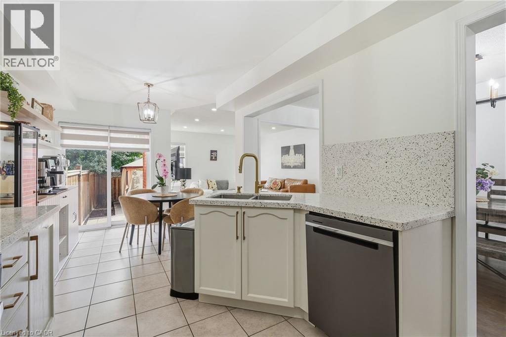 4828 Verdi Street — photo 10