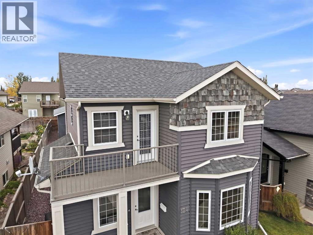 Listing photo – 124 Pioneer Way, Blackfalds