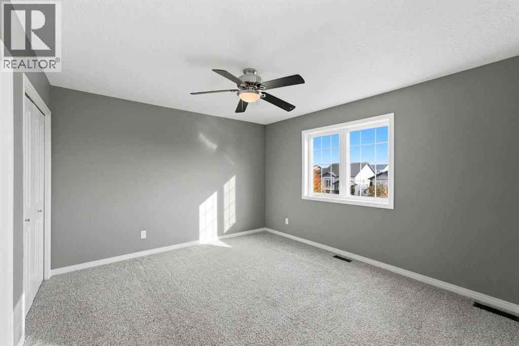 Listing photo – 124 Pioneer Way, Blackfalds