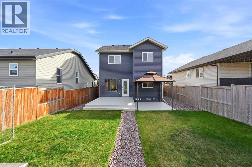 Listing photo – 124 Pioneer Way, Blackfalds