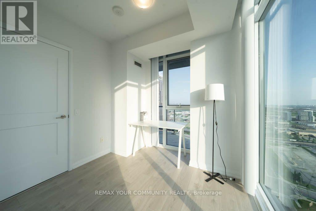 7895 Jane Street — photo 8