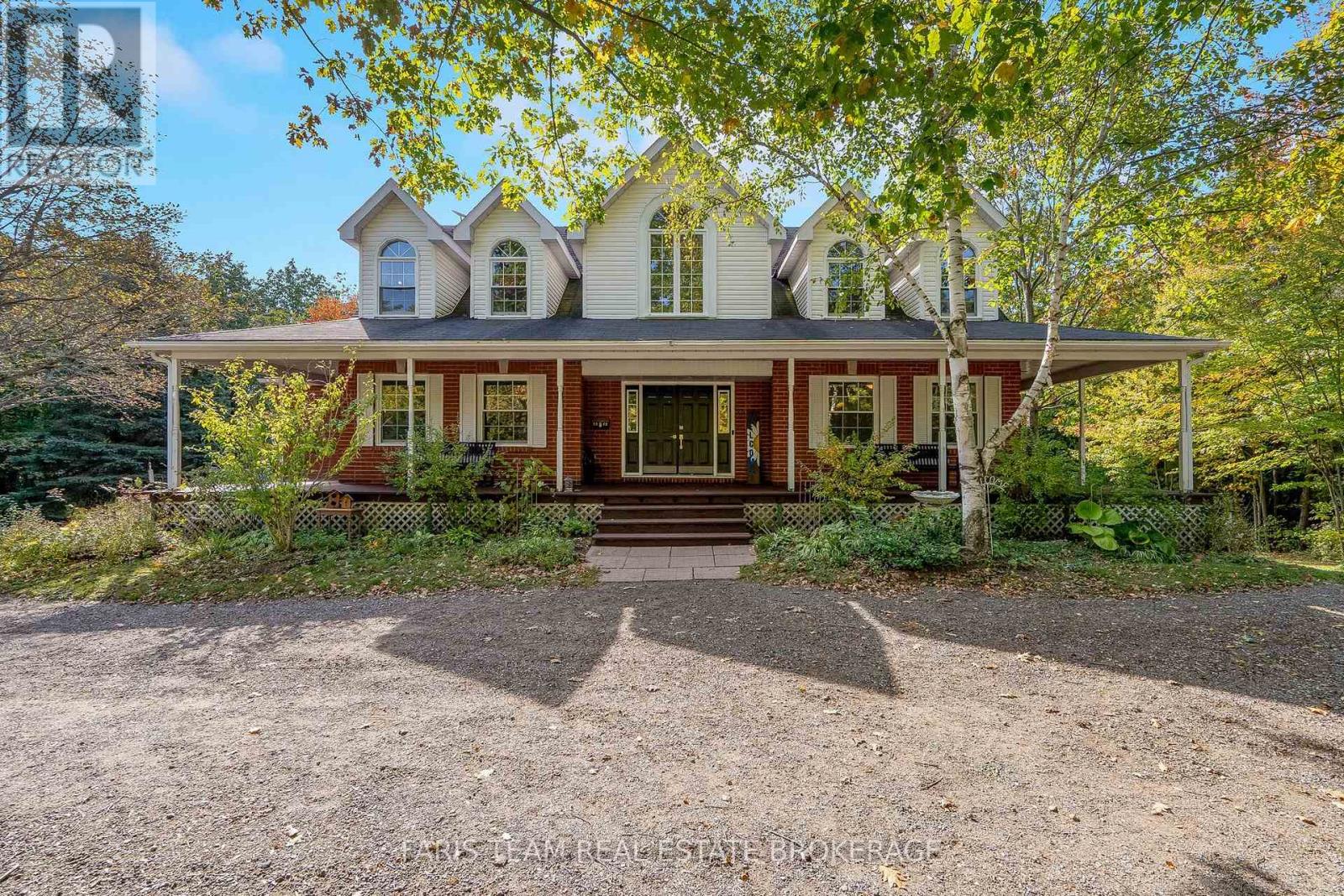 12 Valley View Drive, Springwater, ON