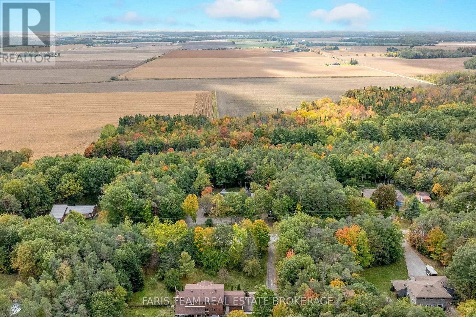12 Valley View Drive, Springwater, ON photo 25