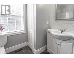 12 Valley View Drive, Springwater, ON L0L1Y0 Photo 15