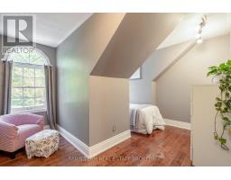 12 Valley View Drive, Springwater, ON L0L1Y0 Photo 17