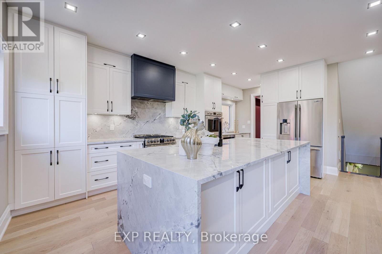 779 Mclaren Street, Newmarket, ON photo 14