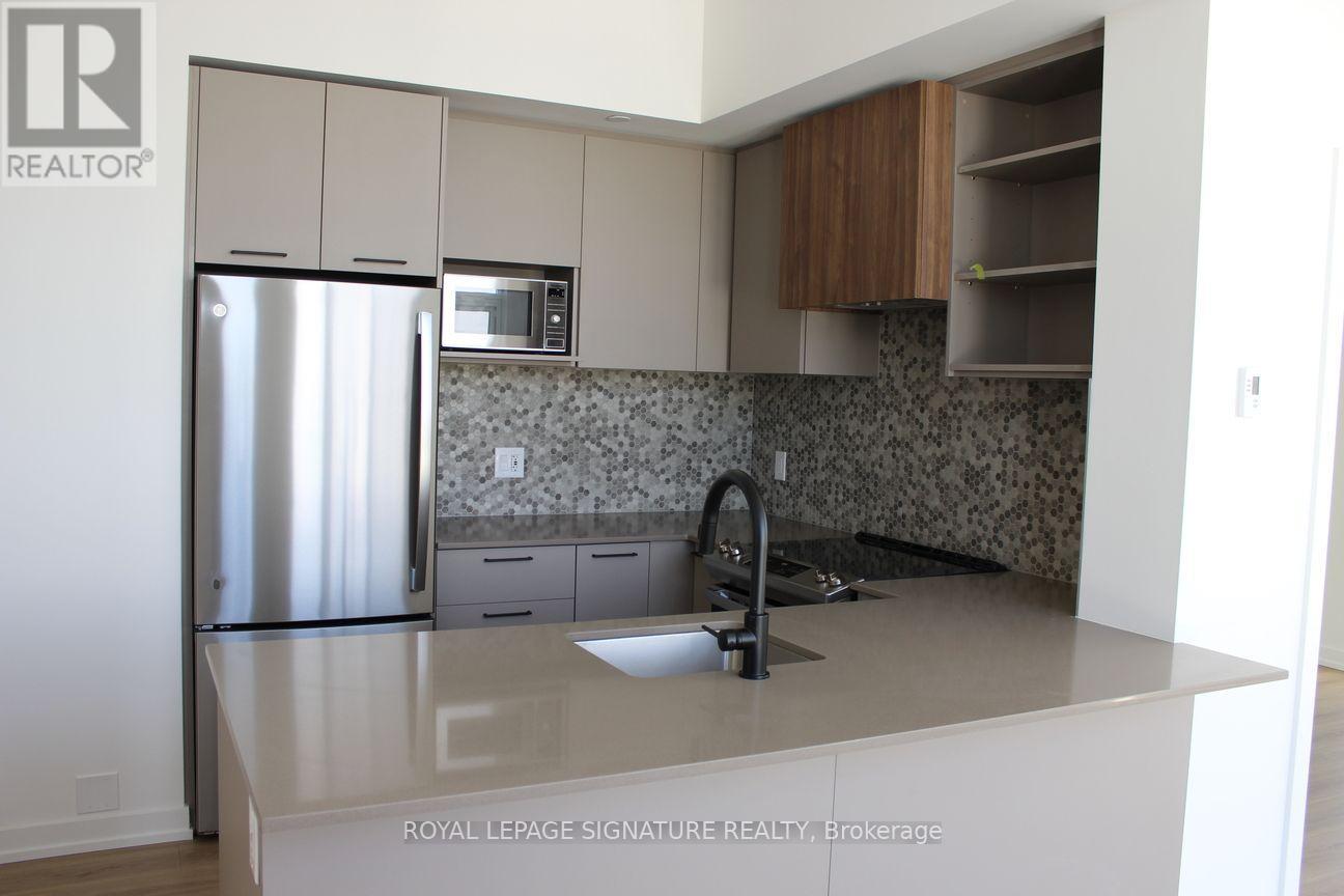 10 Lagerfield Drive — photo 4
