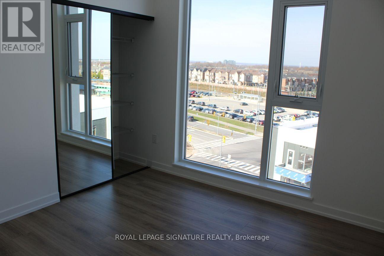 10 Lagerfield Drive — photo 7