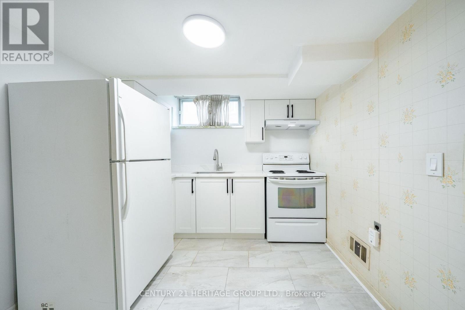37 Gambello Crescent — photo 34