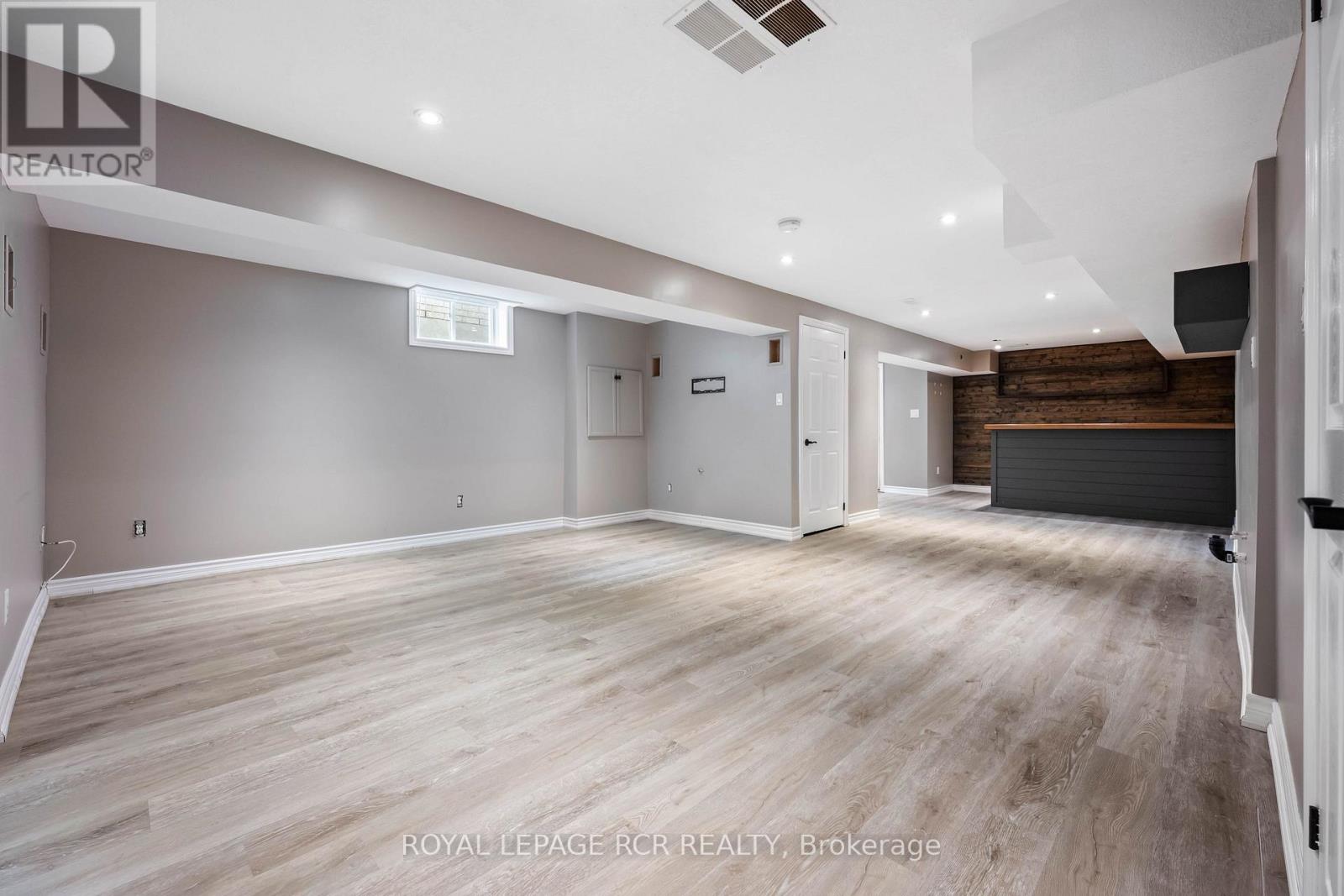 58 PATTISON PLACE - 27