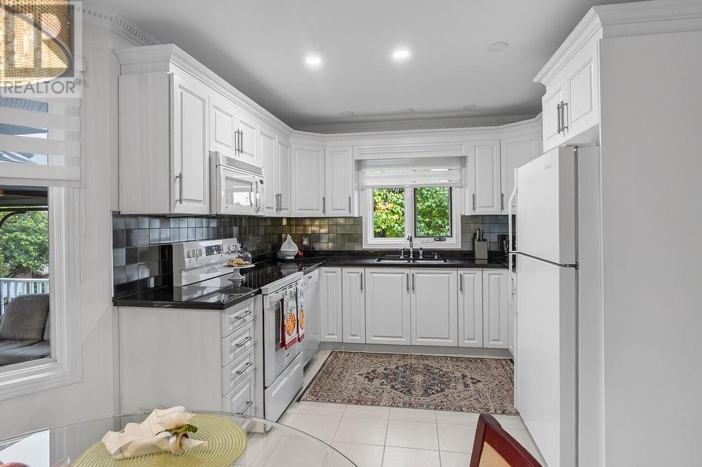 1326 Paquette Street - 11