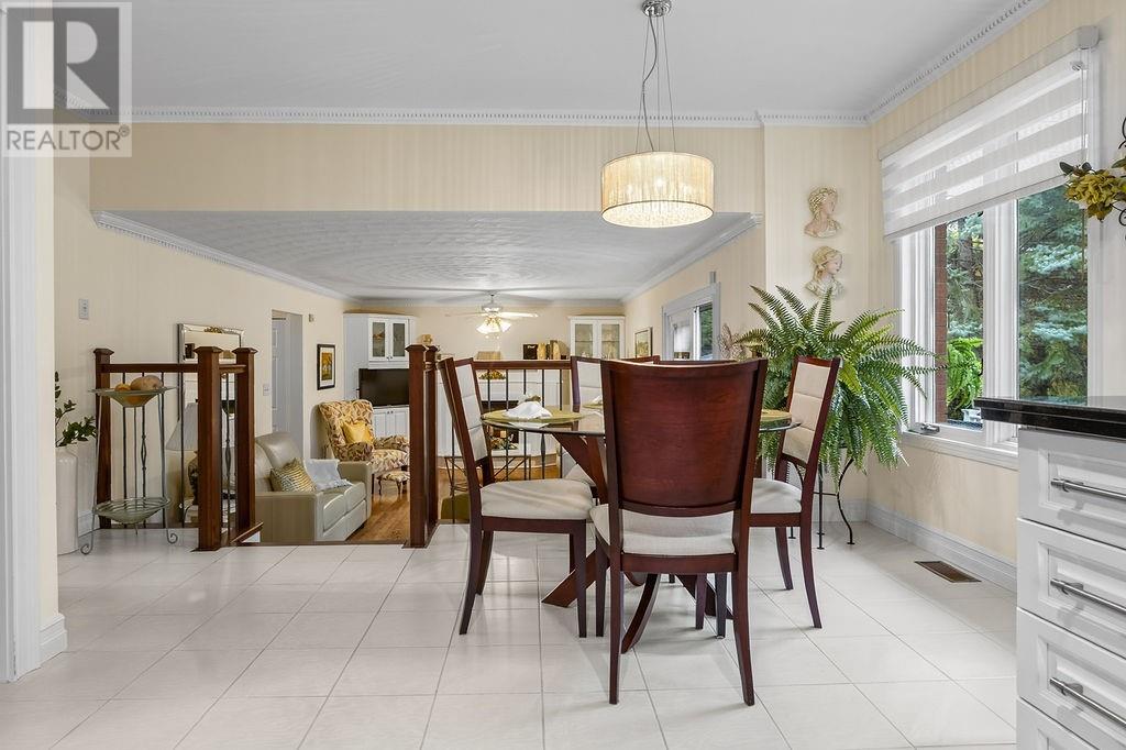 1326 Paquette Street - 8