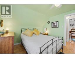 434 19 Street NW - photo 13