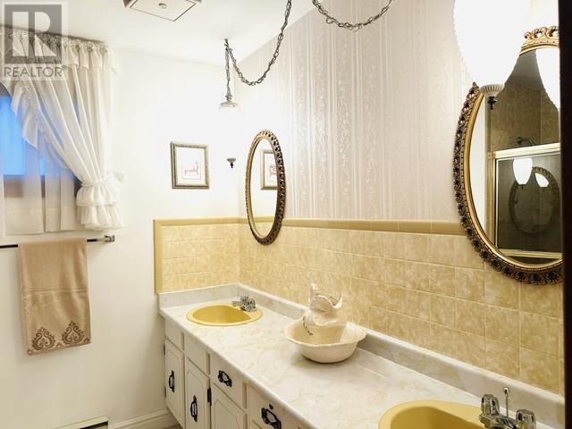 52 Norden Cres — photo 26