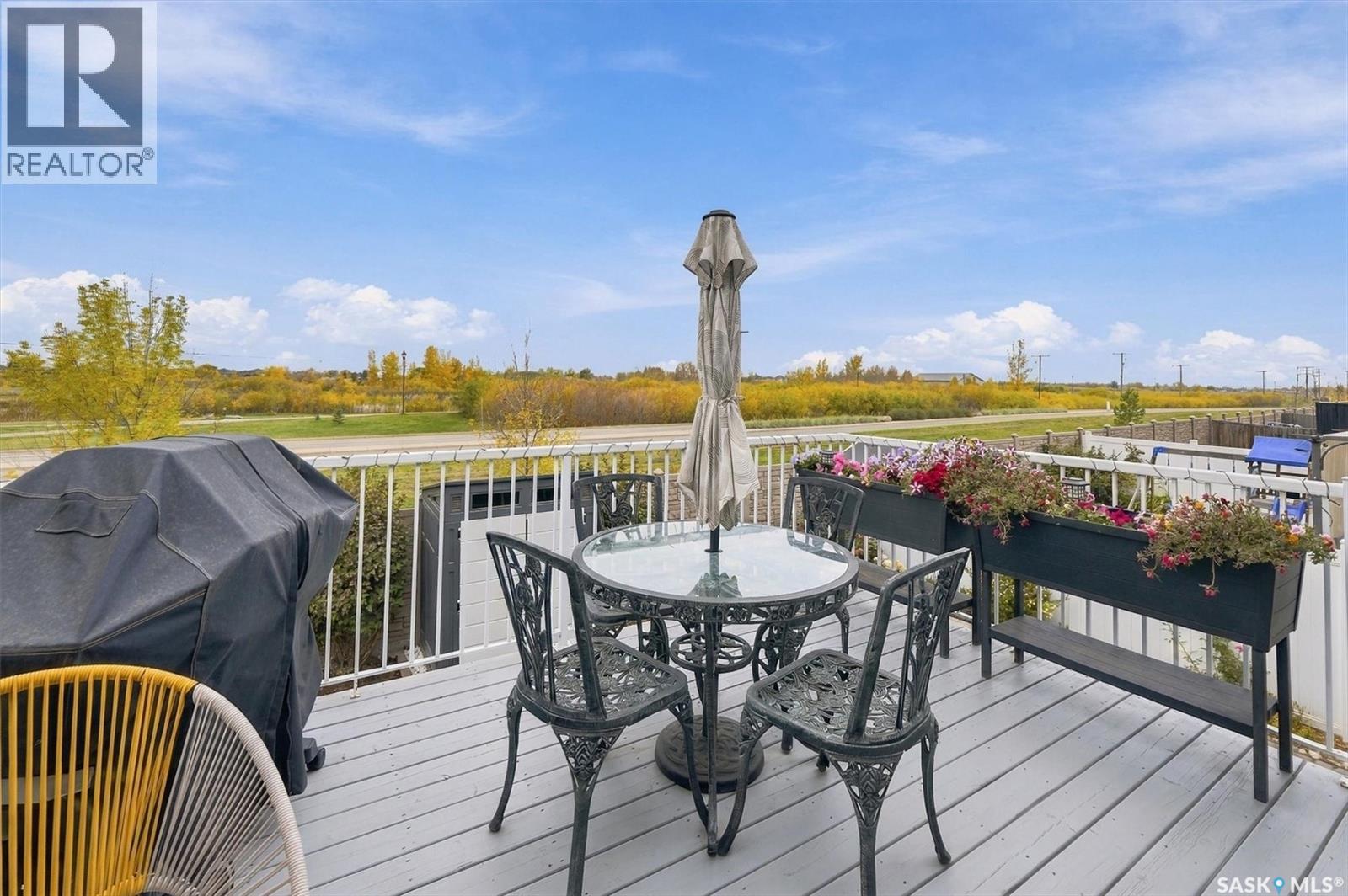 109 Cowan CRESCENT - 44