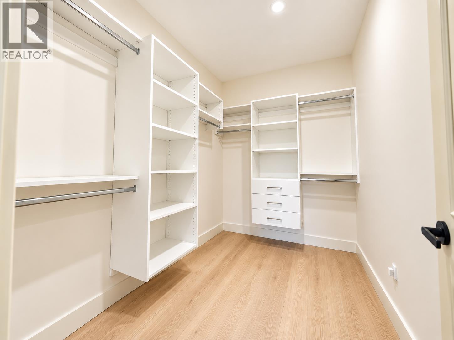 Photo of 2 6555 CARNEGIE STREET 23