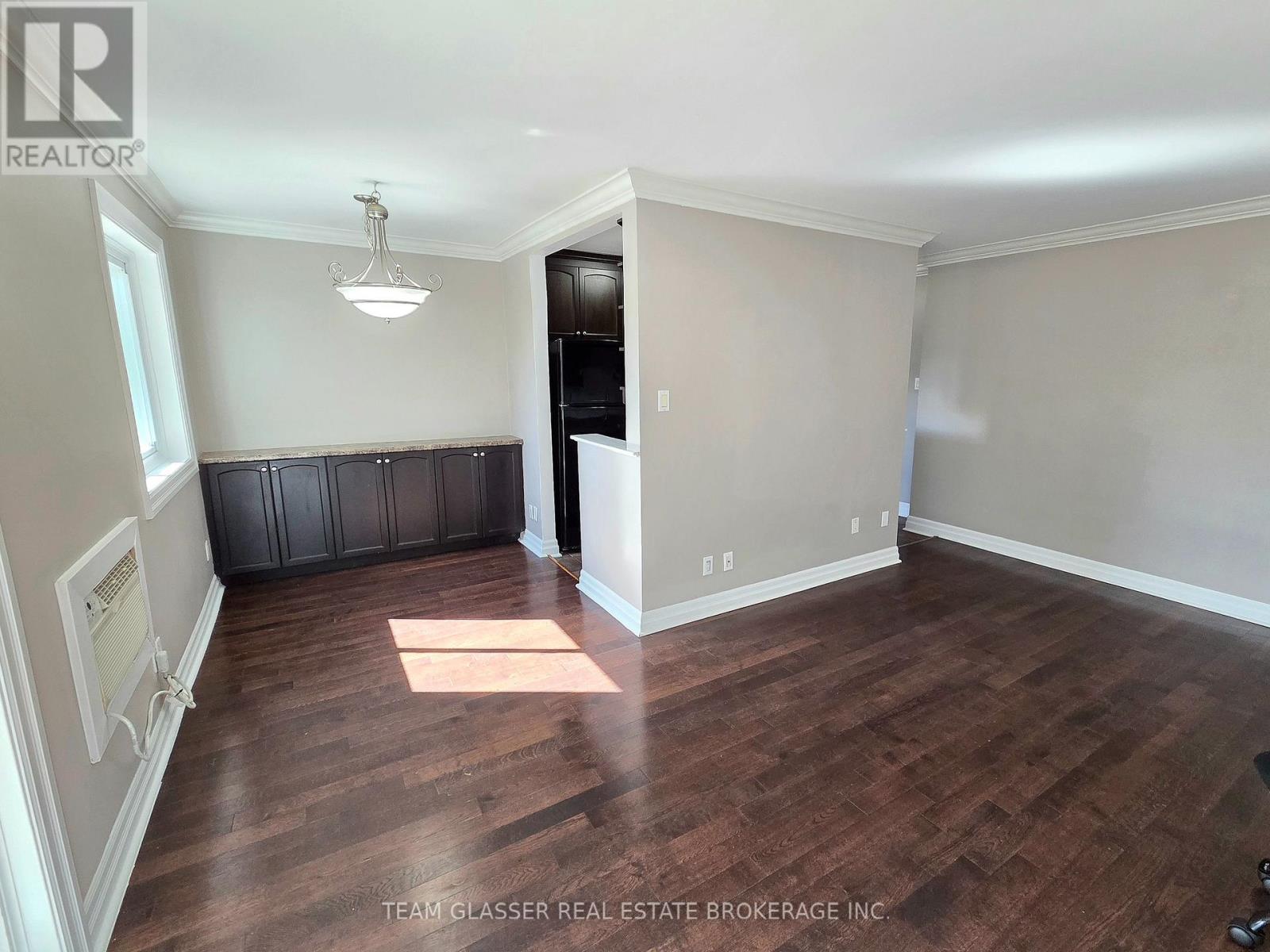 570 William Street — photo 7