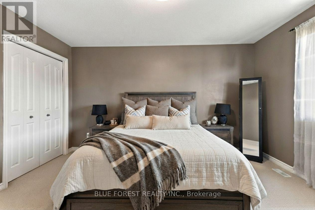 3224 MEADOWGATE BOULEVARD - Image 17