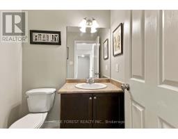 Bathroom - 3224 Meadowgate Boulevard, London South, ON N6M0B7 Photo 12