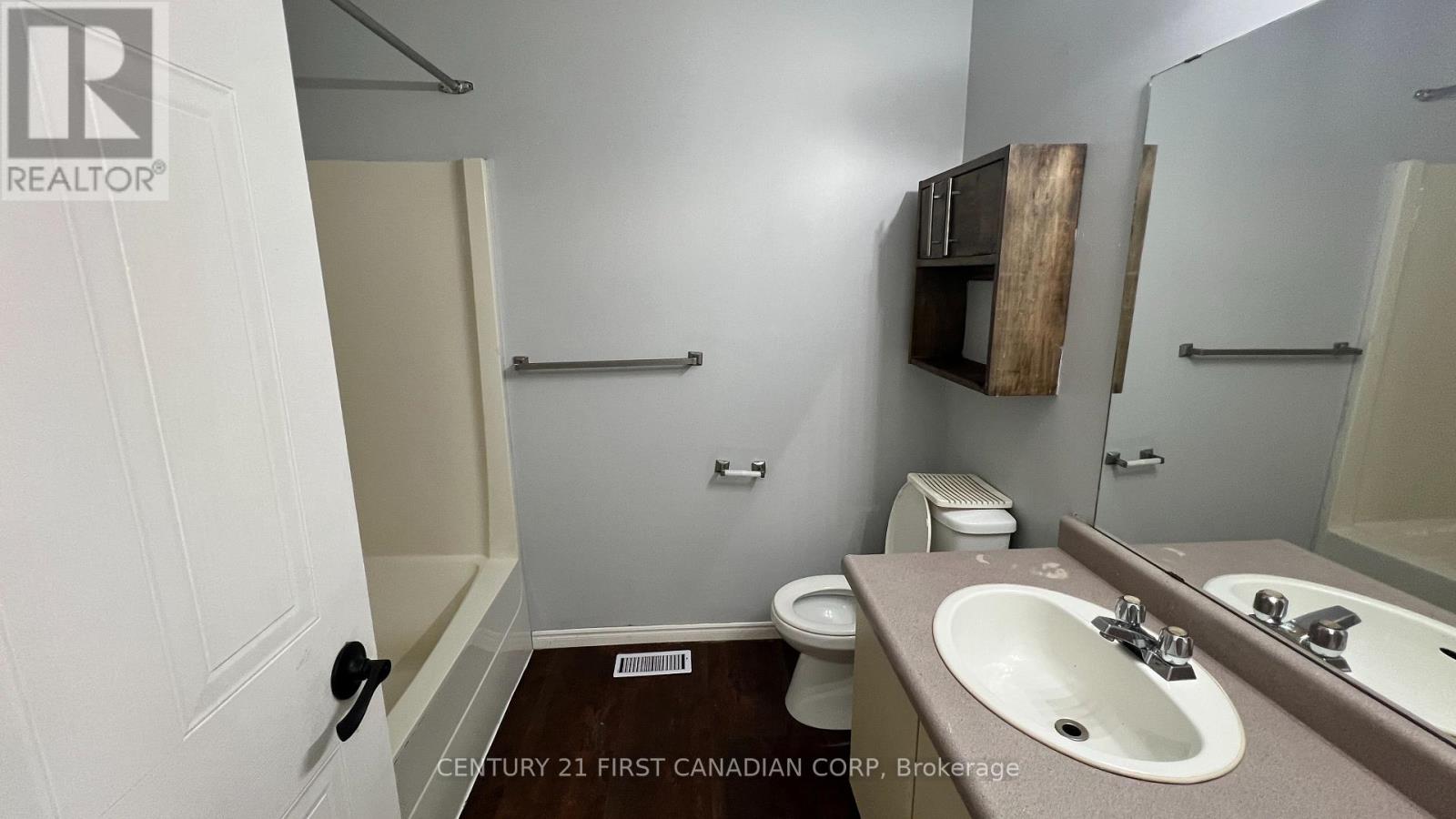 1199 Hamilton Road — photo 16