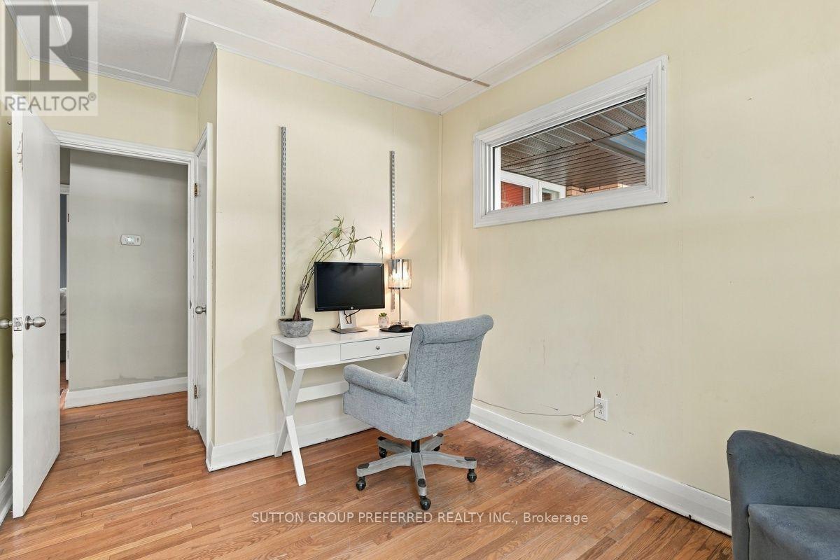 465 GLEN CRESCENT - 25