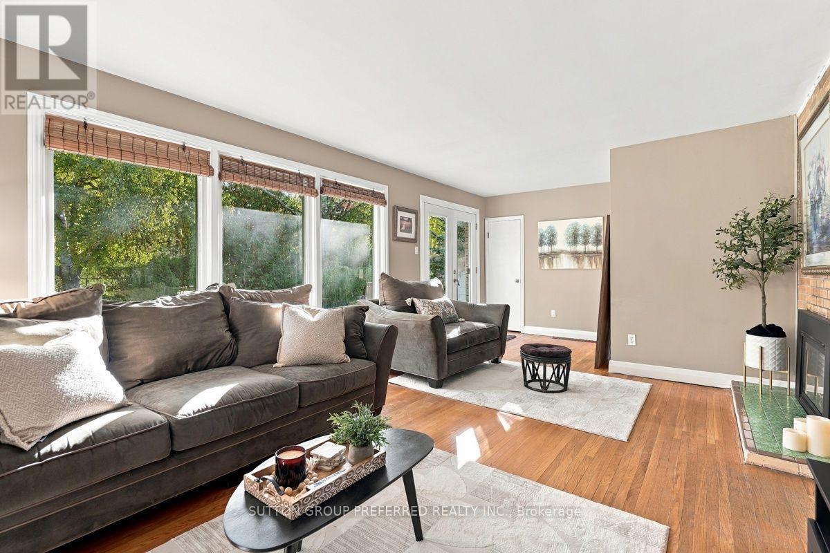 465 GLEN CRESCENT - 8