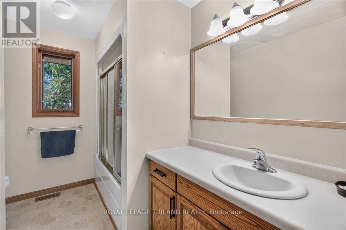 22775 DOGWOOD ROAD - Image 21
