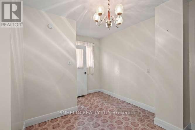 1217 TRAFALGAR STREET - 11