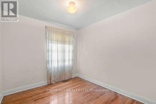 1217 Trafalgar Street — photo 15