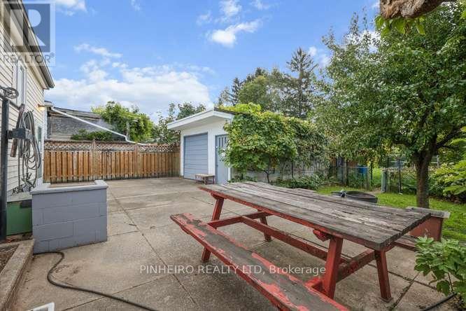 1217 Trafalgar Street — photo 34