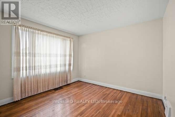 1217 Trafalgar Street — photo 8
