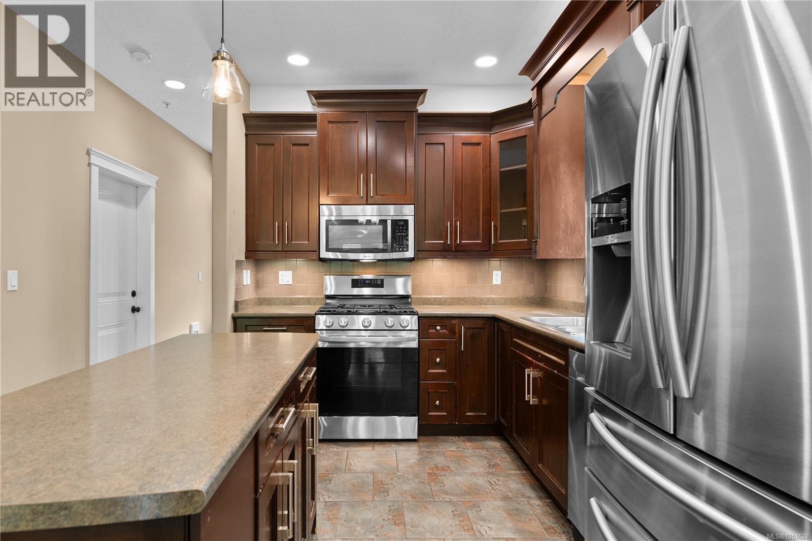 3470 Maveric Rd - 5