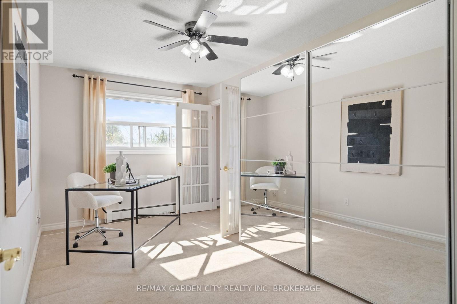 #211 264 OAKDALE AVENUE - 15
