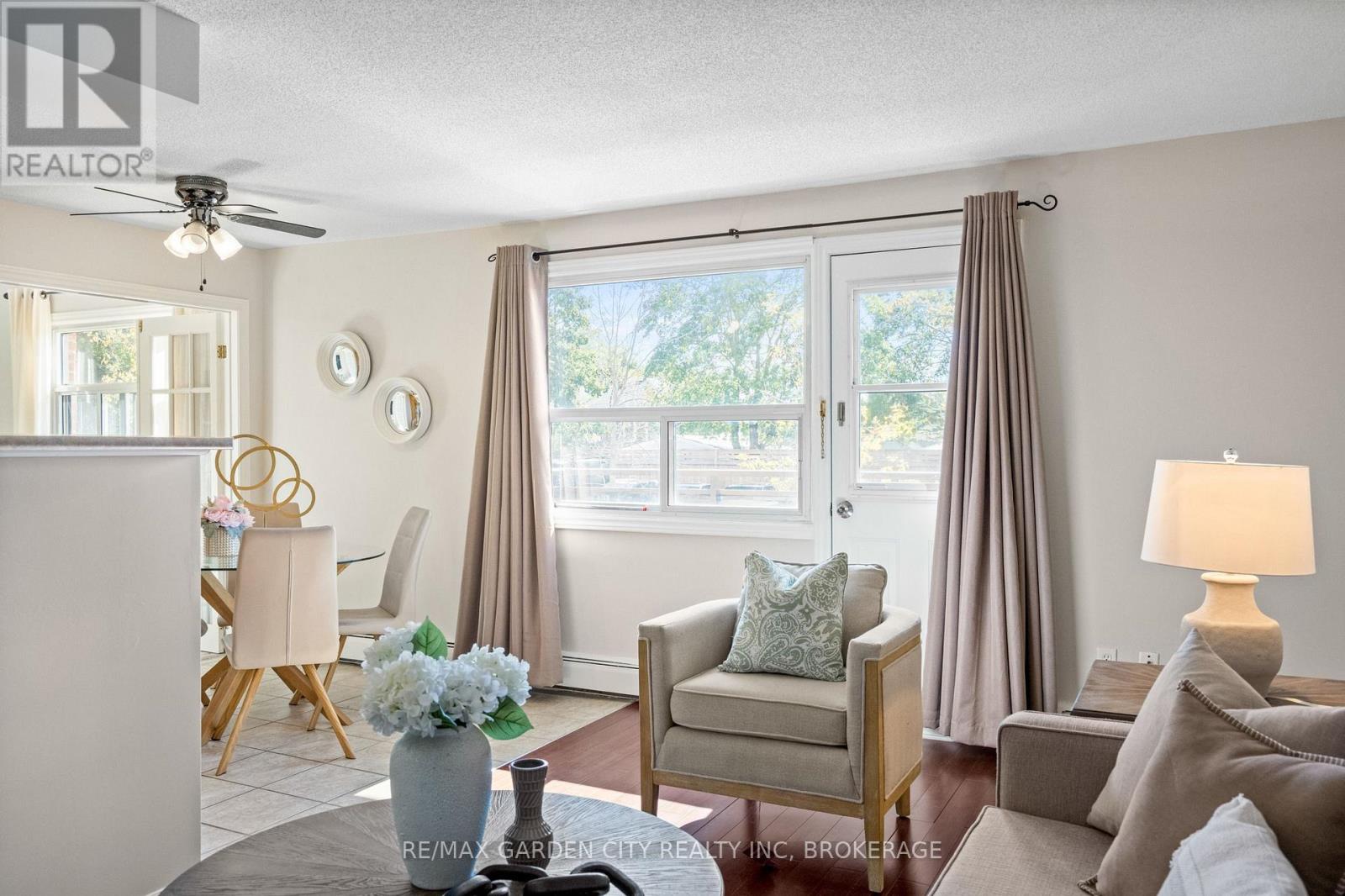 #211 264 OAKDALE AVENUE - 5